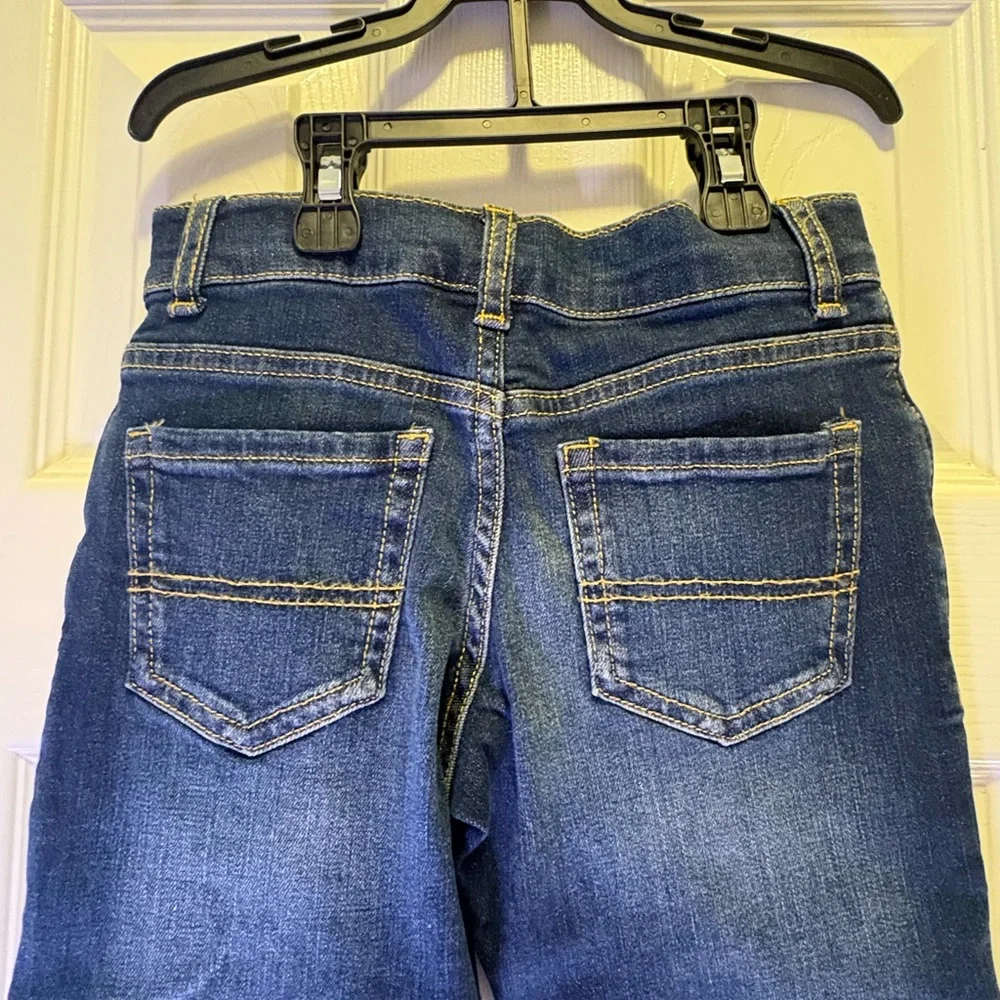 The Children’s Place boys Dark Blue Denim size 5Jeans new without tags‎